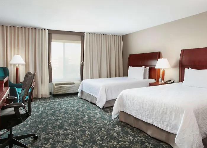 Hilton Garden Naperville/warrenville Hotel 3*