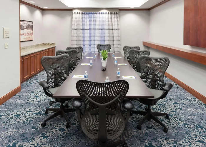 Hilton Garden Naperville/warrenville Hotel