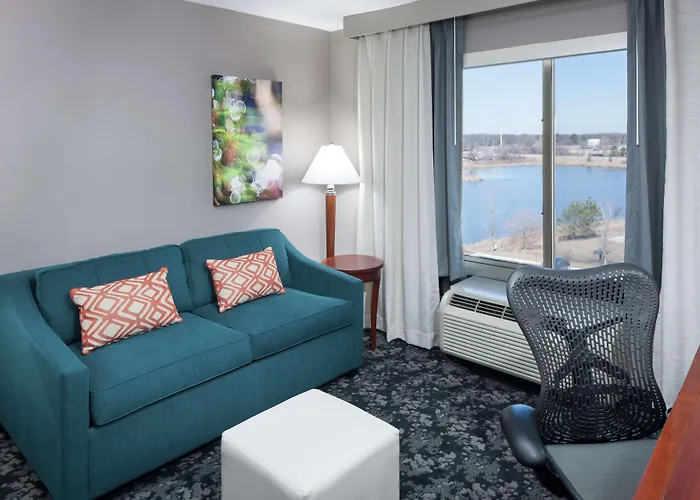 Hilton Garden Naperville/warrenville Warrenville