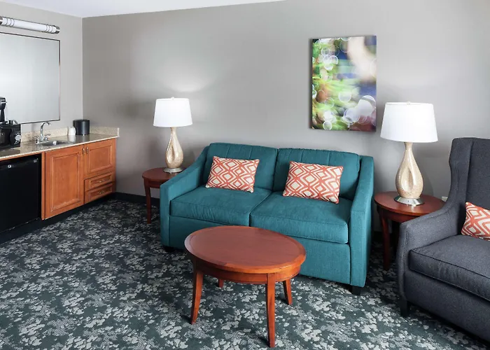 Hilton Garden Naperville/warrenville 3*
