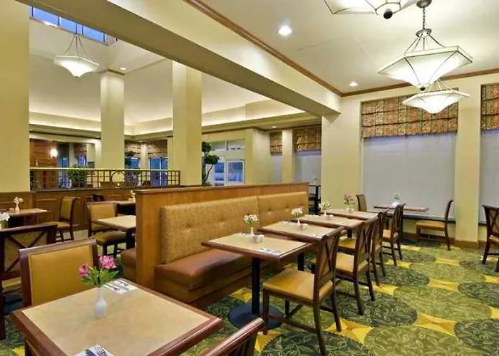 Hilton Garden Naperville/warrenville Warrenville