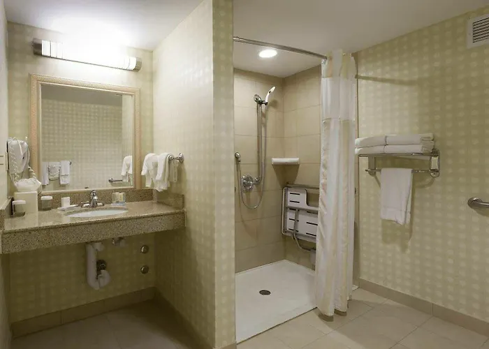Hilton Garden Naperville/warrenville Warrenville