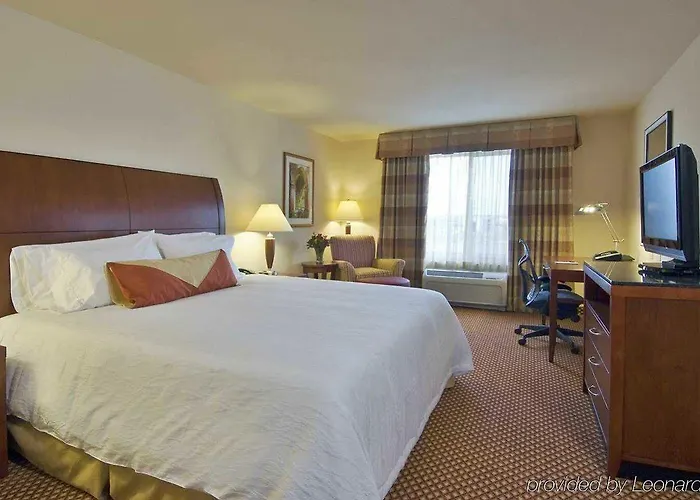 Hilton Garden Naperville/warrenville Warrenville